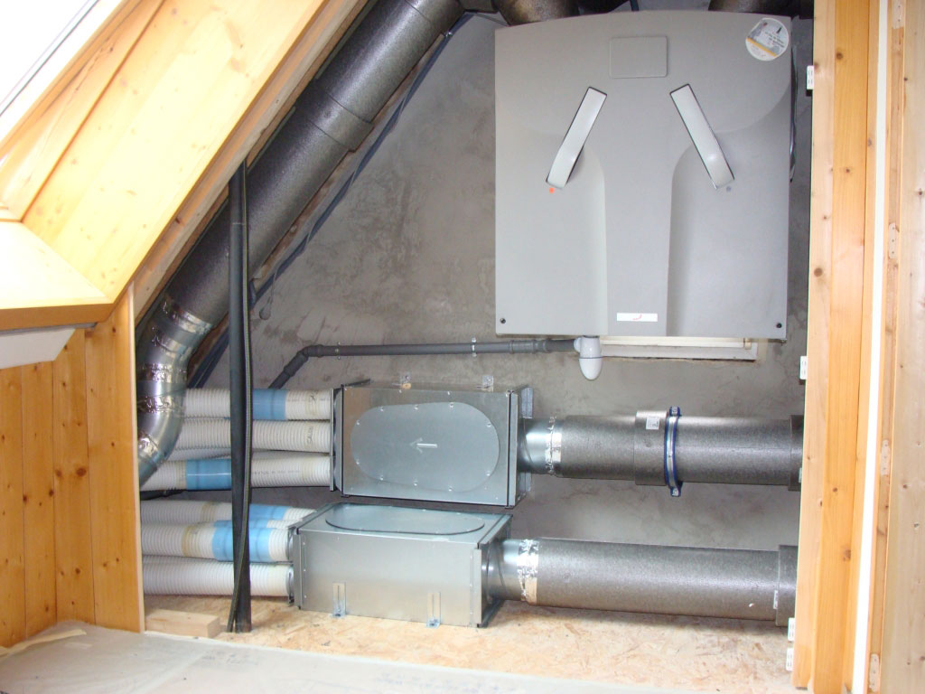 VMC double flux installée dans les combles